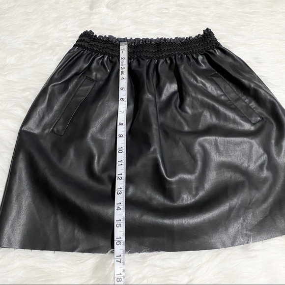 ZARA Black Faux Leather Mini Skirt - Picture 5 of 7